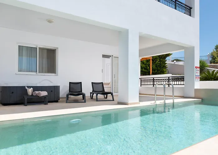 Lindos Nest